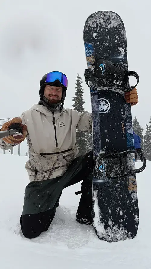 Never Summer Proto T3 Ultra 2026-2027 On Snow Demo | Snowboarding Profiles Never Summer Proto T3 Ultra 2026-2027 On Snow Demo