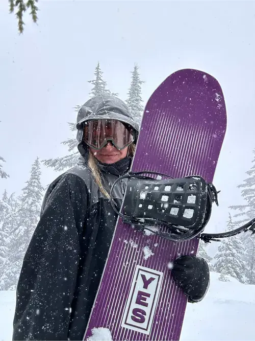 YES Womens Basic 2026-2027 On Snow Demo | Snowboarding Profiles YES Womens Basic 2026-2027 On Snow Demo